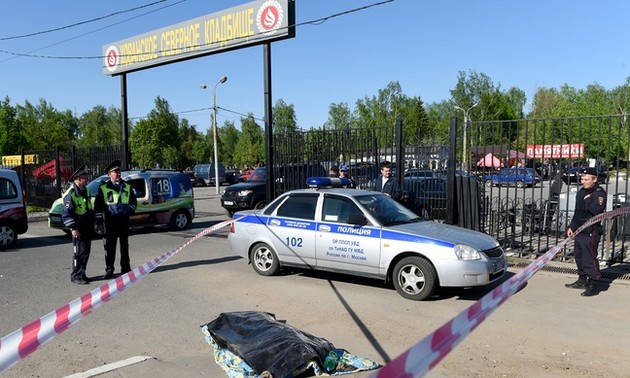 Moscou: Au moins trois morts dans une gigantesque rixe dans un cimetière