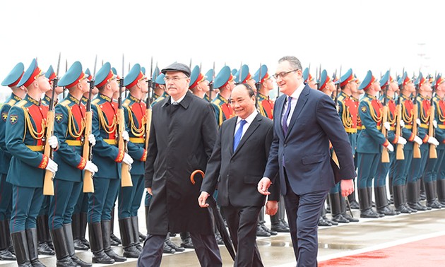 Le Premier ministre Nguyen Xuan Phuc est arrivé à Moscou