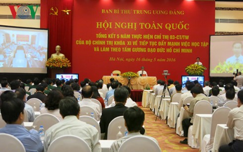 «Etudier et suivre l’exemple moral du président Ho Chi Minh»: 5 ans déjà...