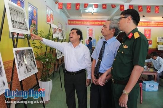 Expositions sur le président Ho Chi Minh et les élections