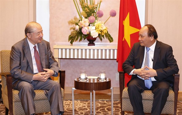 Le Vietnam déroule le tapis rouge aux investisseurs