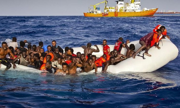Migrants : 45 corps repêchés au large de l'Italie