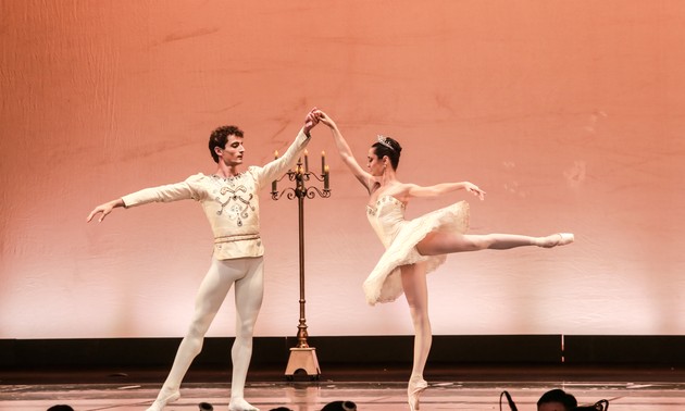 Paris Ballet au Vietnam