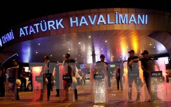 Turquie: 13 suspects inculpés et écroués pour l'attentat d'Istanbul