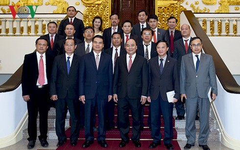 Des Laotiens reçus par les dirigeants vietnamiens