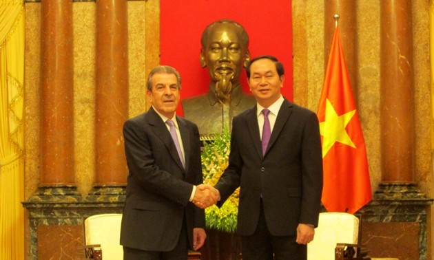 Le président Tran Dai Quang reçoit l’ancien président chilien