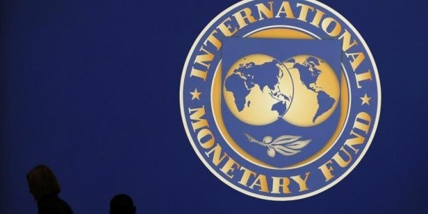 Le FMI accusé d'avoir cédé aux pressions européennes en Grèce 