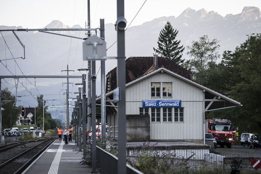 Plusieurs blessés dans l’attaque d’un train en Suisse