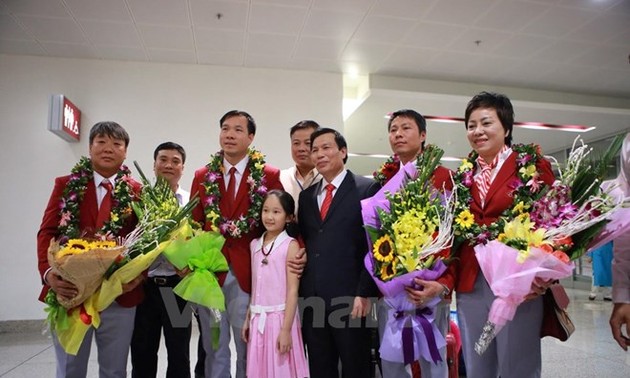 Retour triomphal de la délégation sportive vietnamienne des JO de Rio