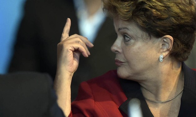 Brésil: coup d'envoi du procès en destitution de Dilma Rousseff