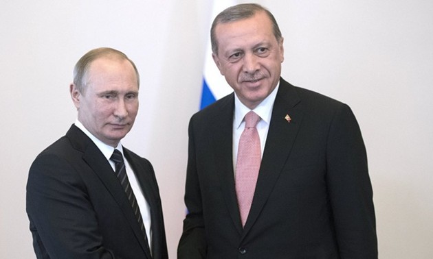 La Russie lève l'interdiction de vols charter à destination de la Turquie