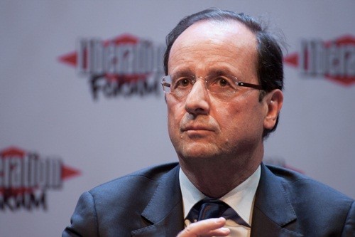 François Hollande entame sa visite au Vietnam