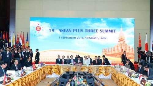 Nguyen Xuan Phuc au 19ème sommet ASEAN-Chine