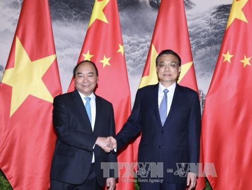 Nguyên Xuân Phuc: développer en permanence les relations sino-vietnamiennes