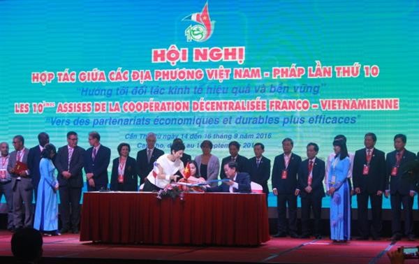 Assises de la coopération décentralisée franco-vietnamienne : Déclaration commune