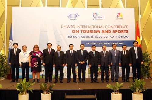 Conférence internationale sur le tourisme et les sports à Danang