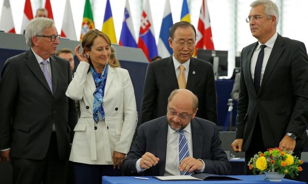 Le Japon entend ratifier l'Accord de Paris "dès que possible"