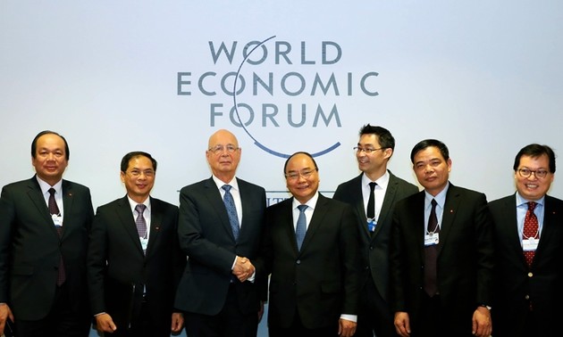 Nguyen Xuan Phuc rencontre des responsables d’institutions financières internationales