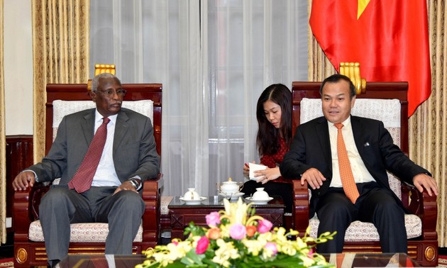 Quelles relations diplomatiques le Vietnam entretient-il avec le Soudan et le Soudan du Sud?