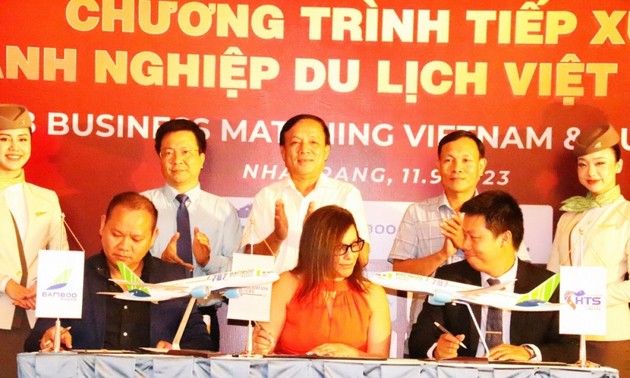 Vietnamese and Australian travel firms sign cooperation deals