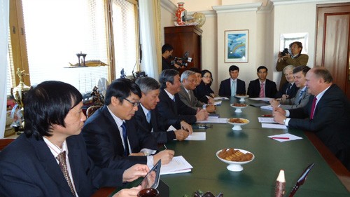 Delegasi Partai Komunis Vietnam melakukan kunjungan kerja di Federasi Rusia.