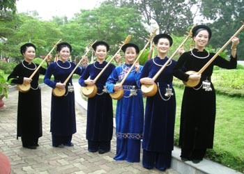 Pesta musim semi semua etnis di Vietnam