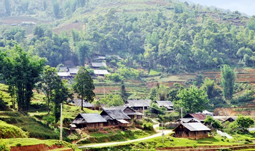 Melaksanakan demokrasi dalam pembangunan pedesaan baru di kabupaten Bao Thang, provinsi Lao Cai