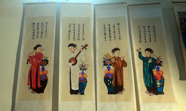 Ciri khas dari lukisan rakyat Hang Trong