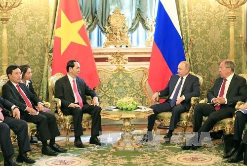 Garis politik hubungan luar negeri Vietnam adalah konsekuen dan terbuka lebar-lebar