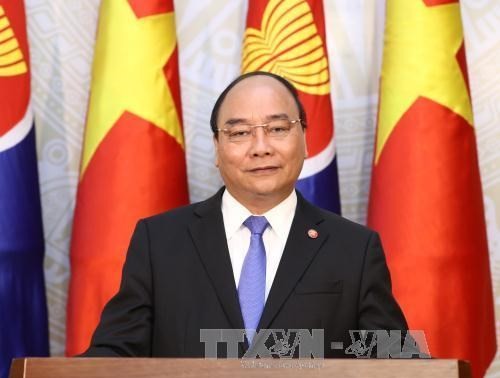 Vietnam menegaskan pesan kuat yaitu bersama-sama membanngun satu Komunitas ASEAN yang bersatu dan mandiri