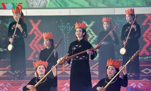 Provinsi Quang Ninh melestarikan kebudayaan berbagai etnis di daerah timur laut