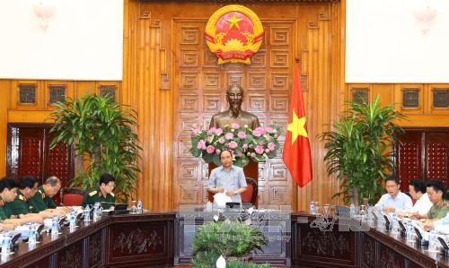 PM Nguyen Xuan Phuc memimpin Badan Pengarahan Negara tentang Pembangunan dan Pengembangan Industri Pertahanan dan Keamanan