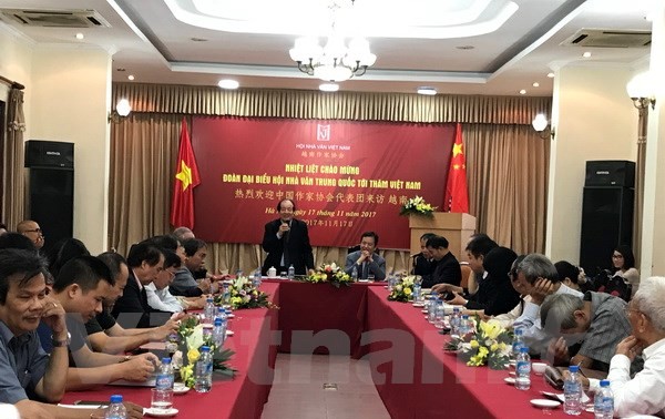 Vietnam-Tiongkok memperkuat kerjasama pengembangan sastra