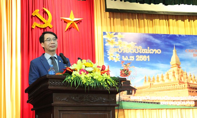 Mendidik dan memupuk barisan pejabat manajer negara untuk Laos