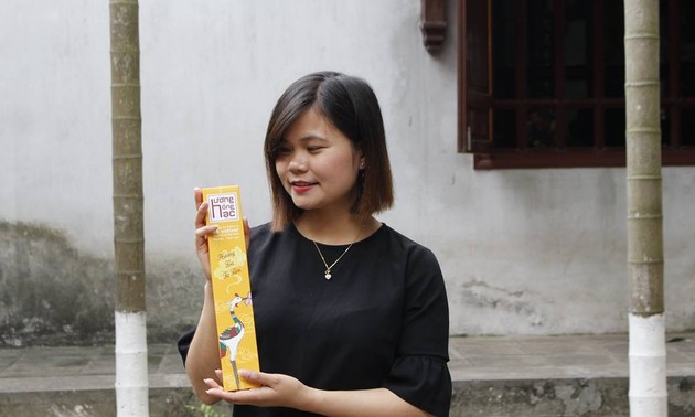 Nguyen Thi Hoai-Gadis muda dan perjalanan memproduksi hio aman dari rumput wangi Vetiver