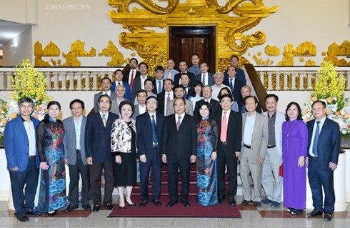 PM Nguyen xuan Phuc melakukan pertemuan dengan Asosiasi Perancangan Pengembangan Perkotaan Viet Nam