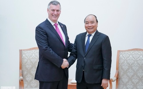 PM Nguyen Xuan Phuc menerima pimpinan beberapa grup internasional besar  