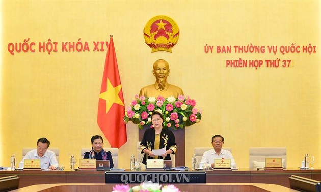 Pembukaan Persidangan ke-37 Komite Tetap MN Viet Nam
