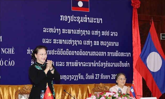 Lokakarya tematik antara Parlemen Laos dan MN Viet Nam tentang pelaksanaan peranan mengawas pendidikan kejuruan dan mempelajari surat pengaduan dan gugatan