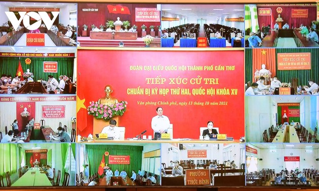 PM Pham Minh Chinh Memperjelas Pandangan  “Beradaptasi dengan Aman” kepada Pemilih Can Tho