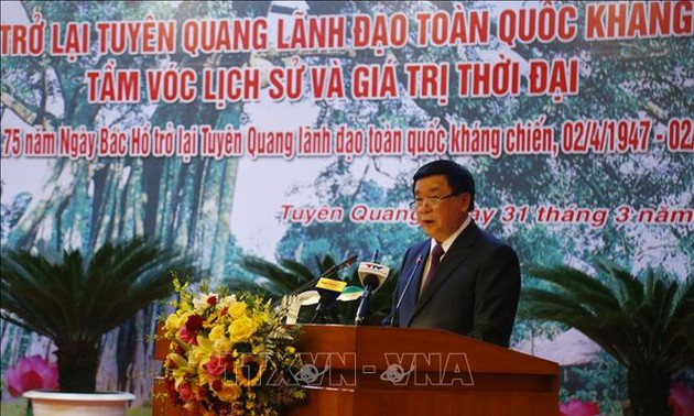 Lokakarya Ilmiah “Presiden Ho Chi Minh kembali ke Tuyen Quang memimpin seluruh negeri melakukan perang perlawanan-Figur sejarah dan nilai zaman”