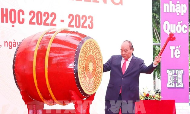 Presiden Nguyen Xuan Phuc, PM Pham Minh Chinh Hadiri Pembukaan Tahun Ajar Baru
