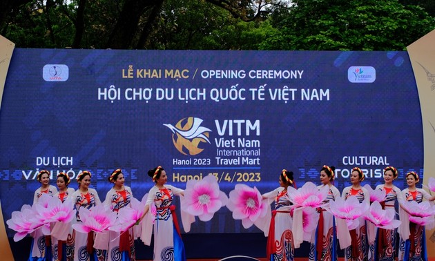 Pembukaan Pekan Raya Pariwisata Internasional Vietnam 2023