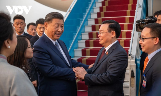 Ketua MN Vietnam, Vuong Dinh Hue Melepas Sekjen, Presiden Tiongkok, Xi Jinping di Bandara Internasional Noi Bai