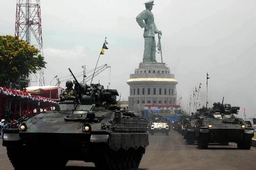 Indonesian Army celebrates 69th anniversary with parade