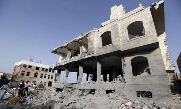 Saudi-led coalition bombs Yemen’s capital 