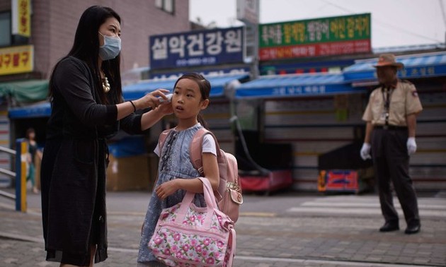Seoul warns diplomatic corps as MERS spreads