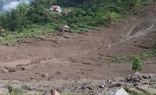 Landslides cause massive damages to Nepal and Japan 
