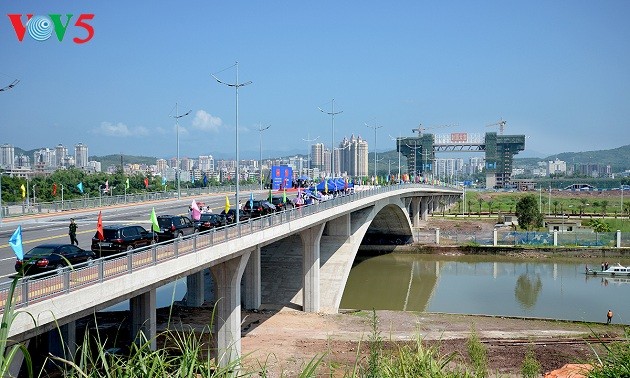 Puente Bac Luan II muestra la buena cooperación Vietnam-China