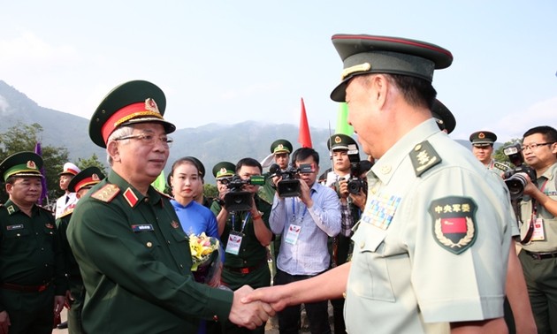 Localidades vietnamitas y chinas celebran actividades de intercambio en la frontera común